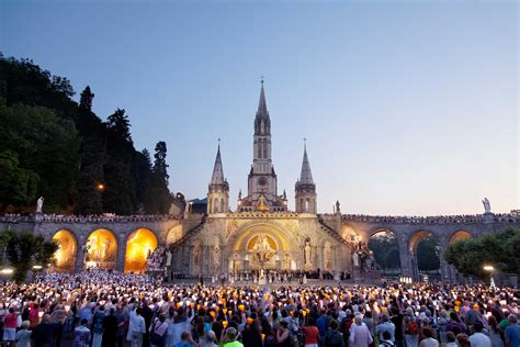 Lourdes, Francia, entre el misticismo y la fe – Protocolo Foreign ...