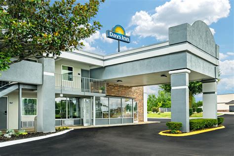 Days Inn by Wyndham Clarksville TN | Clarksville, TN Hotels