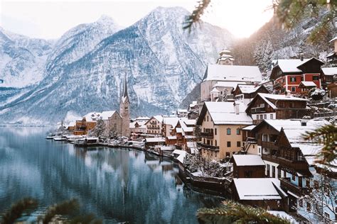 A Winter Fairytale in Hallstatt, Austria - Find Us Lost