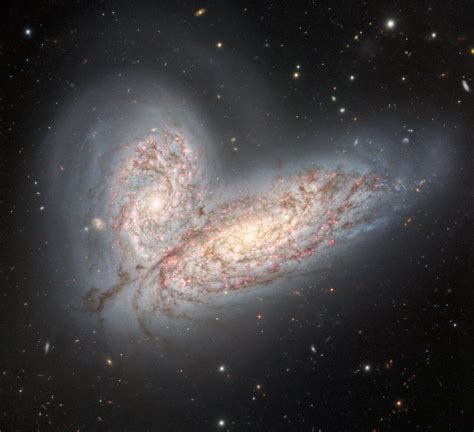 Two magnificent galaxies are about to collide in deep space | Mashable