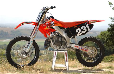 Honda Honda CR125 - Moto.ZombDrive.COM