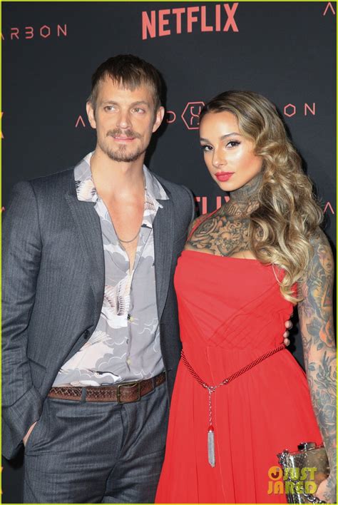 Joel Kinnaman & Wife Cleo Wattenstrom Couple Up at 'Altered Carbon ...