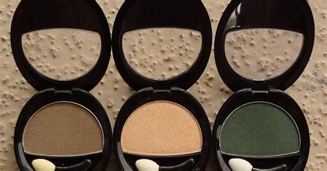 MakeupByJoyce ** !: Swatches + Review: Boots No7 Stay Perfect Eyeshadow