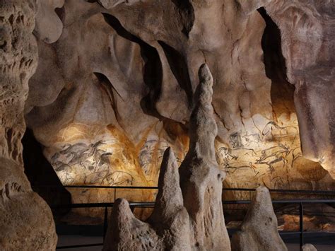 Grotte Chauvet: Journey through time with France's oldest cave paintings