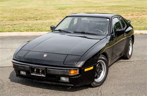 DT: 15K-Mile 1983 Porsche 944 Coupe | PCARMARKET