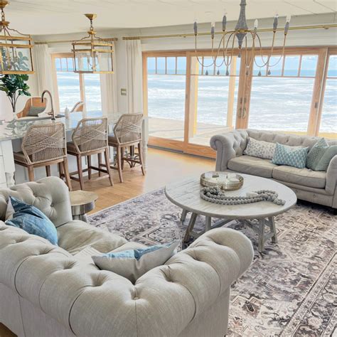 7 Coastal Decor Ideas to Give Your Space a Beachy Vibe I Ruggable Blog