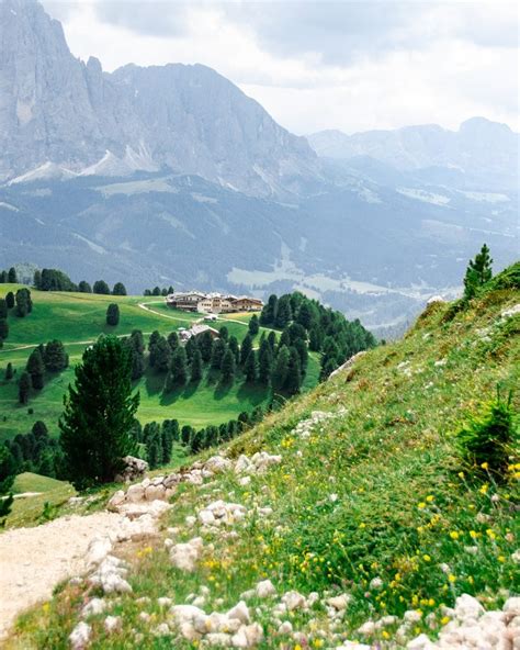 A Guide to Hiking Seceda, Dolomites | taverna travels