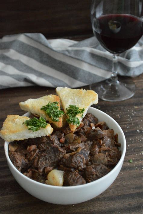 Classic Wine Pairing: Beef Bourguignon and Pinot Noir — Full Glass ...