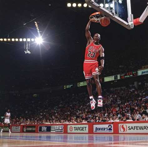 Michael Jordan dunk contest photo explained by SI photographer - Sports ...