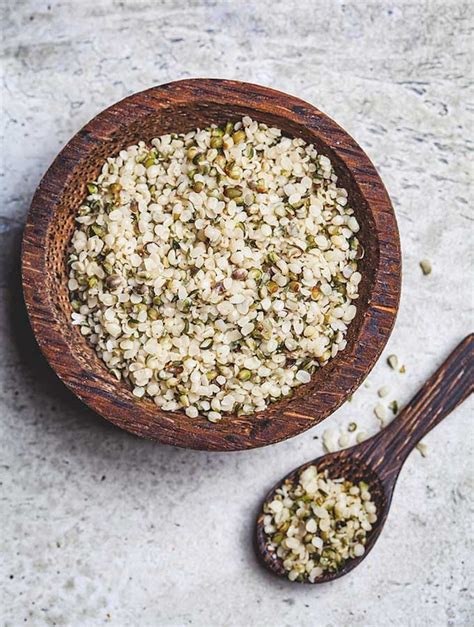 A Guide to Hemp Seeds — Tips & Ideas for a Versatile Superfood