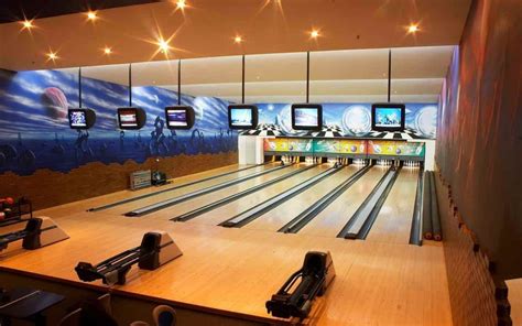 Best Bowling Alley POS Systems | Manage Lanes Faster