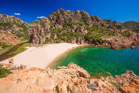 Spiaggia Di Li Cossi - 🏖️Sardinian Beaches