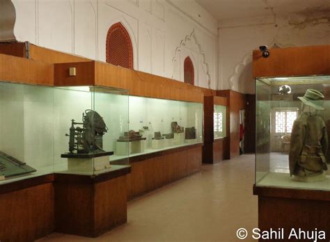 Pixelated Memories: Naubat Khana and Indian War Memorial Museum, Red ...