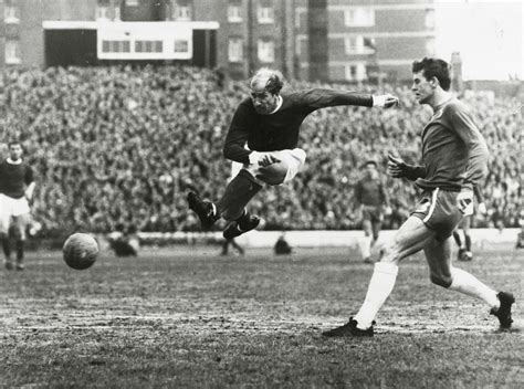 Sir Bobby Charlton: Five memorable Manchester United games for the club ...