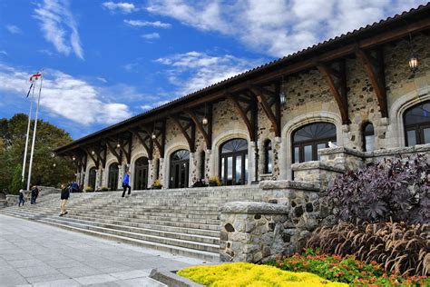 Mount Royal Chalet on Mount Royal in Montreal, Canada - Encircle Photos