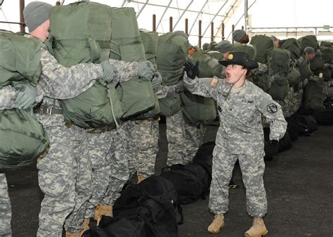 Echo Company incorporates Reserve component Soldiers into 'integration ...