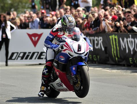 Isle of Man TT legends leading the way - Wheel World Reviews