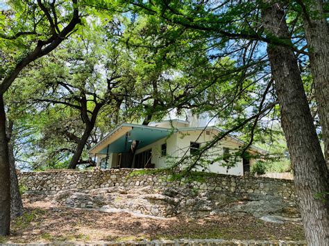 Houses for Rent on the Frio River | Frio River Cabins