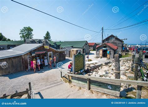 Fishtown, Leland editorial stock image. Image of tourism - 33638169