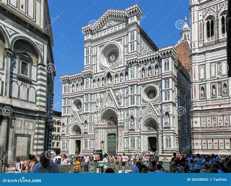 Florence Cathedral at Piazza Del Duomo, Italy Editorial Photography ...