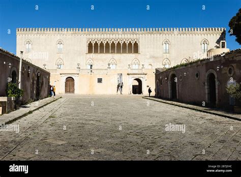 Donnafugata castle hi-res stock photography and images - Alamy