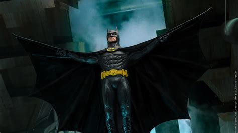 Michael Keaton’s Batman 1989 Gets A New Hot Toy Figure