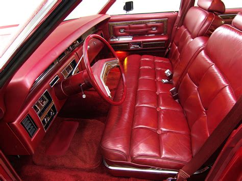 Lincoln-town-car-interior-wallpaper.... | Car interior, Luxury car ...