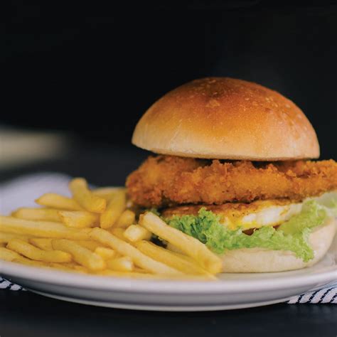 Crispy Chicken Burger With Fries