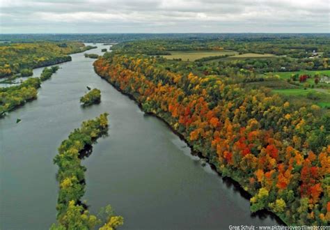 Fall photos and videos show the St. Croix River in full color – St ...