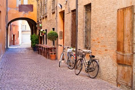 11 Top-Rated Tourist Attractions in Ferrara & Easy Day Trips | PlanetWare