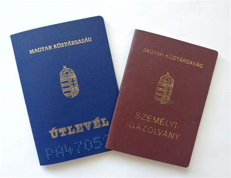 The Hungarian Passport (1993) and the Hungarian ID booklet (1992) : r ...