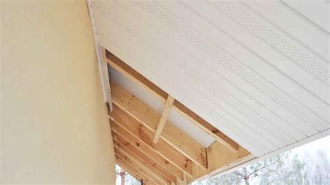 Best Soffit Material Options - Soffit Fascia Repair