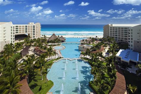 The Top 7 Family-Friendly Hotels in Cancun, Mexico