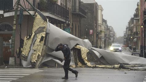 Hurricane Ida Brings Heavy Flooding And Fierce Winds To Louisiana : NPR