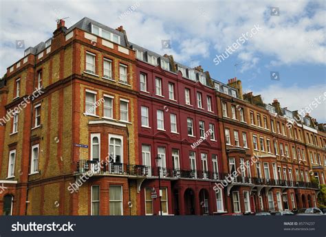 Traditional English Architecture Chelsea Street London Stock Photo ...