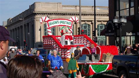 Photos: Milwaukee Holiday Parade