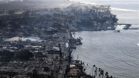 Coast Guard rescues 14 people in the ocean who fled Maui fires