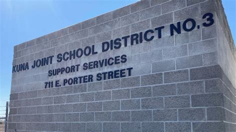 Kuna School District struggling to fill substitute teacher positions