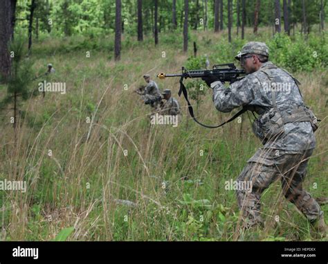 Us army ranger course assessment hi-res stock photography and images ...