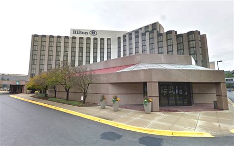 Hilton Rosemont sold as Hilton O'Hare awaits future