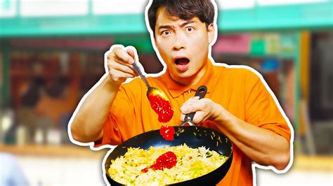 Uncle Roger RECREATE JAMIE OLIVER EGG FRIED RICE - YouTube