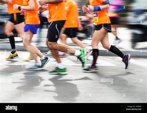 Marathon running race, crowd of people Stock Photo - Alamy