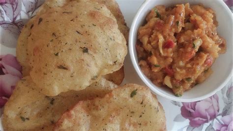 Aloo Puri recipe - Crispy yet soft masala potato Puri with aloo curry ...