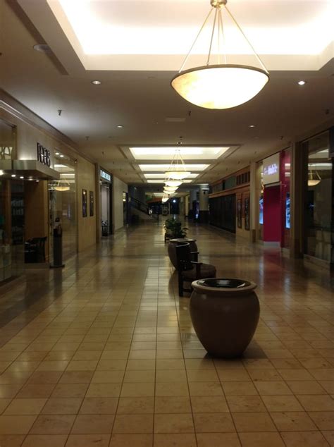 Rosedale Center - Shopping Centers - 10 Rosedale Ctr - Roseville, MN ...