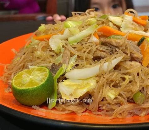 How to Cook Pancit Bihon Guisado for Feasts – Hearty Tongue