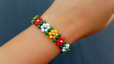 How To Make//Simple & Cute Beaded Flower Bracelet// Useful & Easy ...