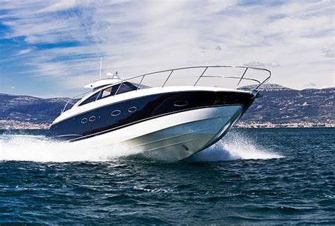 Best Speed Boat Stock Photos, Pictures & Royalty-Free Images - iStock