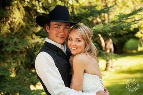 Pin by Katie Free on Heartland | Amber marshall, Amber marshall wedding ...