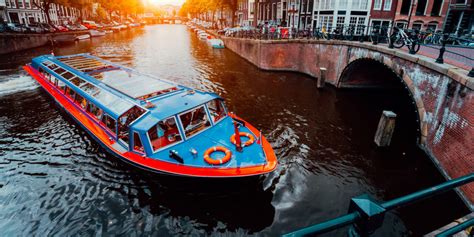 ᐅ Enjoy a Dinner Cruise in Amsterdam - The Best of 2024