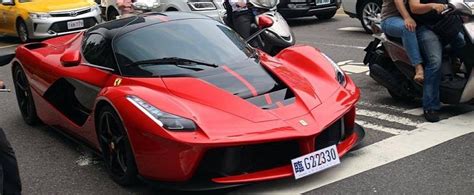 Chinese LaFerrari Shows Its Dark Side with Black Details over Rosso ...